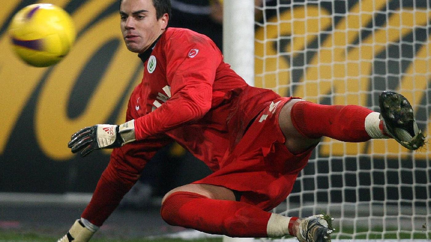 VfL Wolfsburg Benaglio feiert Debüt als Held