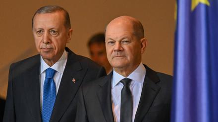 Erdogan und Scholz.