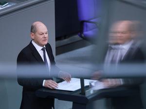 Im Spiegel seiner Macht: Olaf Scholz, Bundeskanzler