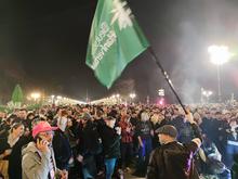 Gras legal: 1500 Cannabis-Fans feiern am Brandenburger Tor in Berlin