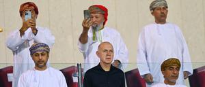 Nahostreise. Nach dem Testspiel in Oman ging es für den DFB-Tross mit Präsident Bernd Neuendorf weiter nach Katar