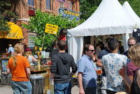 Fliegendes Schildkrötenbier. Auf dem Berliner Craft Bier Fest auf dem RAW-Gelände wurden ungewöhnliche und unangepasste Biere gefeiert