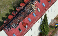Ein Brandanschlag auf das geplante Asylbewerberheim in Tröglitz hat den Ort in die Schlagzeilen gebracht. Zuvor war der Bürgermeister nach gegen ihn gerichteten Drohungen zurückgetreten.