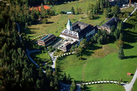 Das bayrische Schloss Elmau auf einem Foto vom September 2014. Auf dem Gelände des Luxushotels findet am 7. und 8. Juni der G-7-Gipfel statt.