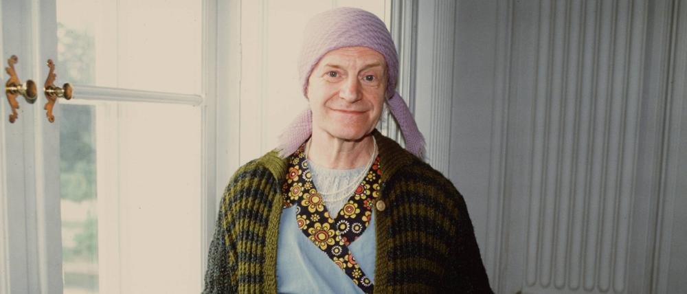 Charlotte von Mahlsdorf 1992 in ihrem Gründerzeitmuseum