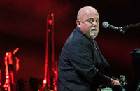 Billy Joel Feiert Im Madison Square Garden Der Piano Man Wird 70