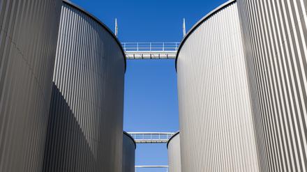 Auf einer Fläche von mehr als 13 Hektar in einem Gewerbegebiet bei Cloppenburg in Niedersachsen entsteht derzeit eine der größten Biogasanlagen Europas.