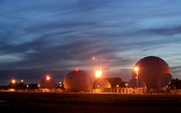 Radarkuppeln stehen am 07.05.2015 in Bad Aibling (Bayern) auf dem Gelände der Abhörstation des Bundesnachrichtendienstes (BND).