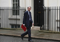 Der britische Finanzminister Philip Hammond rechnet mit Kosten in Höhe von 5,2 Milliarden Euro pro Jahr.