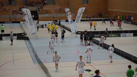 Floorball Schulcup im Horst-Korber-Sportzentrum.  