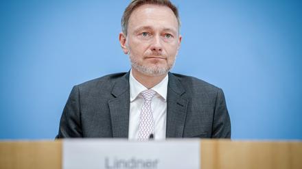 Christian Lindner (FDP), Bundesminister der Finanzen, bei einer Pressekonferenz. (Archivbild) 