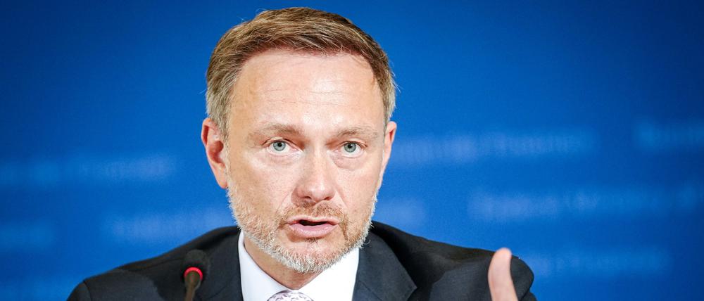 Christian Lindner (FDP), Bundesminister der Finanzen, spricht bei einer Pressekonferenz.