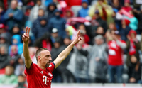 In seinem vorletzten Heimspiel erzielte Franck Ribery das 3:1 und ließ sich vom Münchner Publikum noch einmal feiern.
