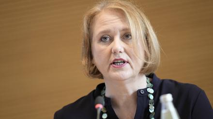 Bundesfamilienministerin Lisa Paus (Grüne) fördert ein Projekt der Böll-Stiftung.