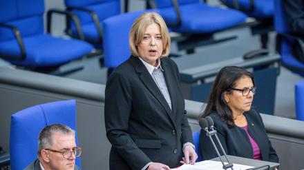Bundestagspräsidentin Bärbel Bas am Mittwoch bei ihrer Ansprache im Bundestag. 