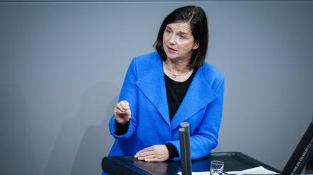 Katrin Göring-Eckardt (Bündnis 90/Die Grünen), Bundestagsvizepräsidentin, spricht bei der Sitzung des Bundestags. 