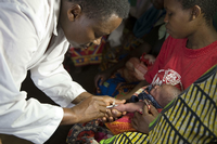 Die Gates-Stiftung unterstützt Gesundheitsprojekte in Afrika.