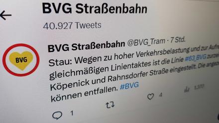 Täglich grüßt die BVG - und meldet die Einstellung des Verkehrs in der verstopften Bahnhofstraße.