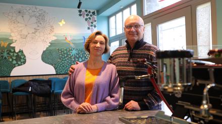Länger schon hatten Lesya und Uwe Richter überlegt: Bald eröffnet ihr neues Café „Lewy“ in Babelsberg. 