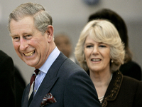 Prinz Charles (m) und Camilla (l) am Donnerstag zugast bei Barack Obama (r) im Weißen Haus in Washington.