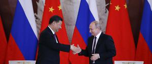 Treffen in Moskau: Xi Jinping, Chinas Partei- und Staatschef, und Wladimir Putin, Präsident von Russland.