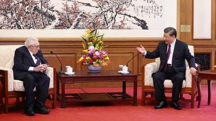 Henry Kissinger und Gastgeber Xi Jinping am 20. Juli 2023 in Peking.