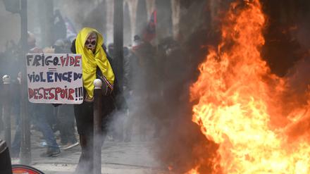 Clashes between demonstrators, the Black Bloc and the police during the demonstration against the pension reform, in Paris on 11 March 2023 PUBLICATIONxINxGERxSUIxAUTxONLY JulienxMattiax/xLexPictorium LePictorium_0276469