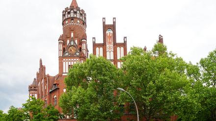 Das Rathaus Schmargendorf nutzen unter anderem die Musikschule und das Standesamt Charlottenburg-Wilmersdorf.