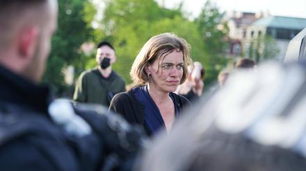 Landtagsabgeordnete Juliane Nagel Linke hier bei einer Antifa-Demonstration Solidaritaet mit Lina E.  in Dresden.