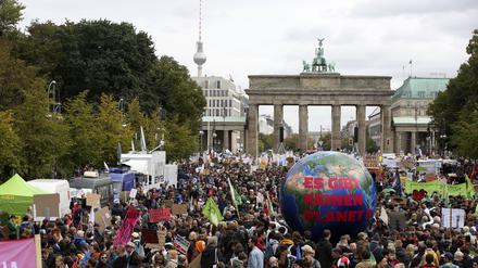 Demonstranten bei einer „Fridays for Future“-Demonstration am Brandenburger Tor.