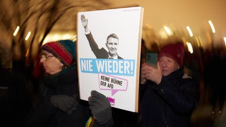 Eine Demonstration unter dem Motto «AfD Verbot prüfen - jetzt!» findet vor dem Bundeskanzleramt statt.