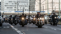 Einige 100 Motorradfahrer nahmen an der Demonstration der Hells Angels gegen das Verbot ihrer Vereinsabzeichen teil.