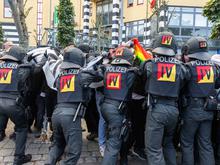 Masowa krytyka Lindnera i Buschmanna: Związki zawodowe policji oskarżają polityków o zaniedbania