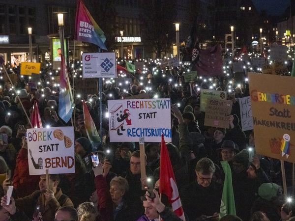 25.000 Menschen demonstrierten in Nürnberg gegen Rechtsextremismus.