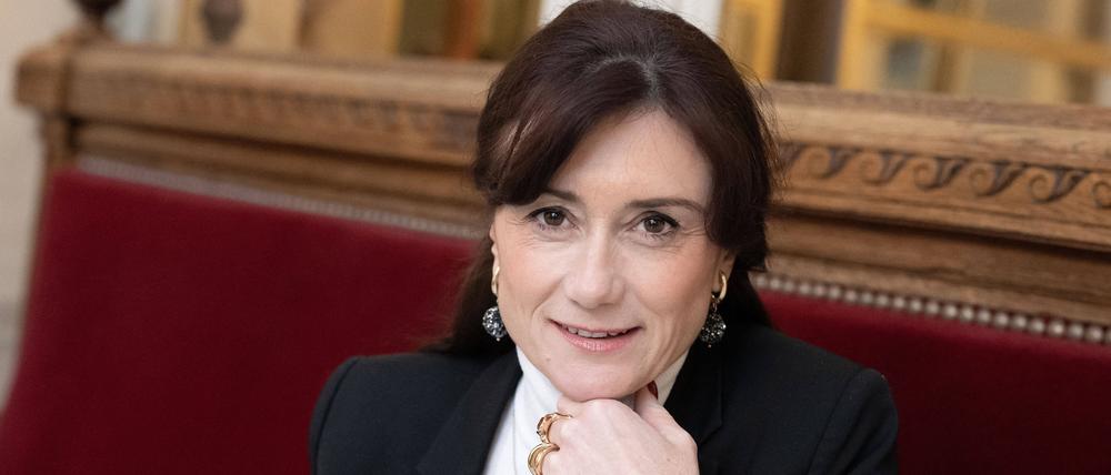 Sandrine Josso ist französische Abgeordnete, die für die Mitte-Partei MoDem in der Nationalversammlung sitzt.