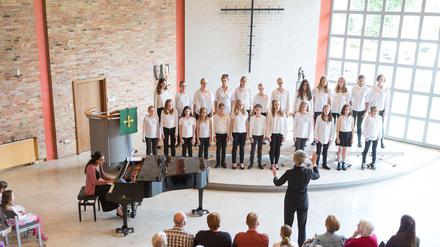Der Berliner Mädchenchor gilt als älteste derartige Gesangsgruppe der Stadt und hat rund 220 Mitglieder.