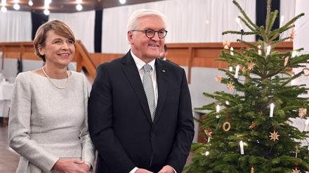 Bundespräsident Frank-Walter Steinmeier mit seiner Ehefrau Elke Büdenbender.