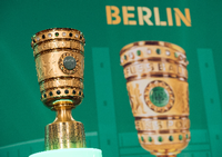 Der DFB-Pokal soll nicht nur schön aussehen, sondern auch den Amateurfußball finanziell unterstützen.