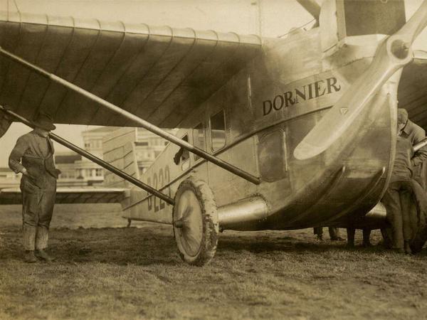 Die Dornier Komet II D223 der Deutschen Luftreederei am 30. Dezember 1922 bei der Zwischenlandung in Rotterdam.