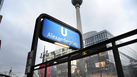 Am Alexanderplatz gibt es gerade einen Baustopp wegen Schäden an der U-Bahn U2. (Archivbild)