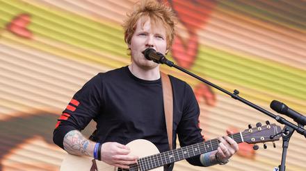 Ed Sheeran tritt während des BBC Radio 1’s Big Weekend im War Memorial Park in Coventry auf der Hauptbühne auf.