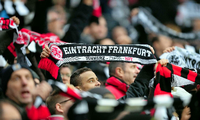 Fans von Eintracht Frankfurt bei einem Spiel im Jahr 2013.