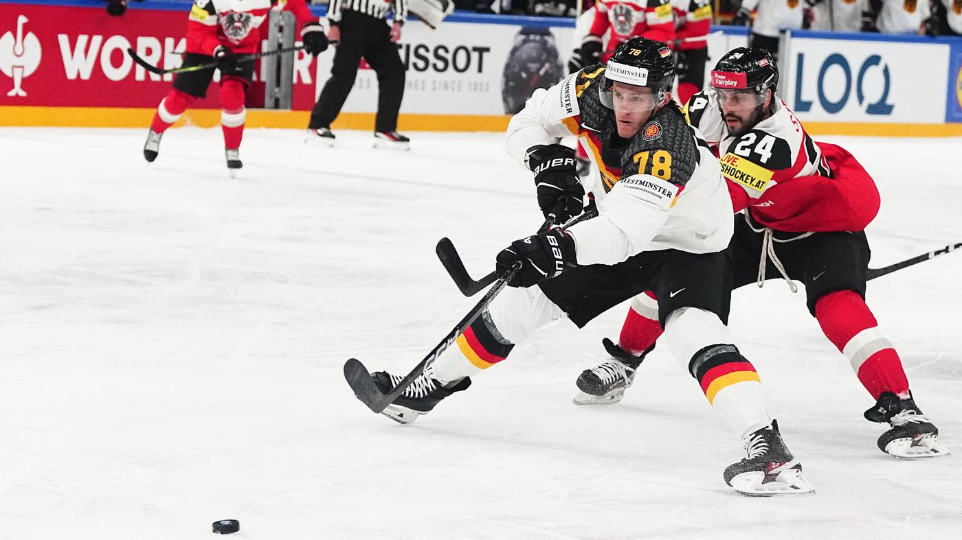 Eishockey-Weltmeisterschaft DEB-Team müht sich zu WM-Arbeitssieg gegen Österreich