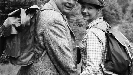 In Erhardts Fußstapfen. Im September 1960 kam der Film „Der letzte Fußgänger“ mit Heinz Erhardt und Christine Kaufmann in die Kinos Auf dem Westweg kann man den beiden noch heute durch den Schwarzwald hinterherwandern.