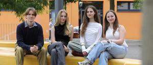 Wählen am 9. Juni das erste Mal: Moritz Wilke, Stella Marquardt, Frida Sylla und Isabell Gericke vom Hannah-Arendt-Gymnasium Potsdam.