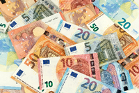 Die Neuen Euro Scheine Muss Der Backer Meinen 200er Annehmen