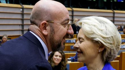 EU-Ratspräsident Charles Michel und Kommissionspräsidentin Ursula von der Leyen