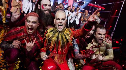 Lord Of The Lost feiern beim Vorentscheid „Eurovision Song Contest 2023 - Unser Lied für Liverpool“ auf der Bühne ihren Sieg.