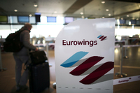 Eurowings sucht nach der Air-Berlin-Insolvenz nach Crews für zirka 20 zusätzliche Flugzeuge.