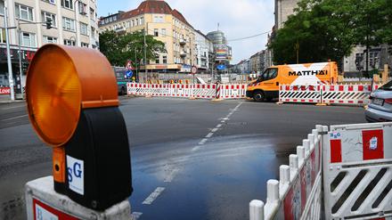 Ewige Baustelle Karl-Marx-Straße in Berlin-Neukölln - seit Jahren wird in der Straße gebaut. Es sollen unter anderem Radwege entstehen.